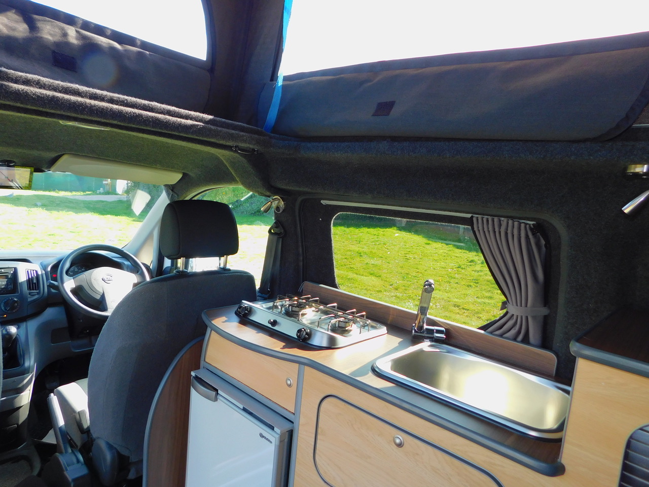 Sussex Campervans Nissan NV200 1.5 Dci Manual Gearbox 2 Berth Pop Top, 4 x Seat Belts. £21,000 - Image 14