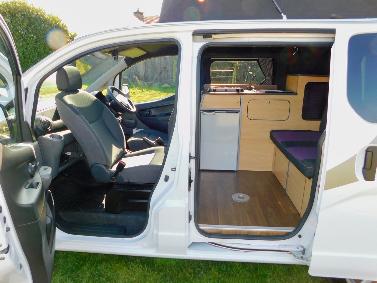 Sussex Campervans Nissan NV200 1.5 Dci Manual Gearbox 2 Berth Pop Top, 4 x Seat Belts. £21,000 - Image 12
