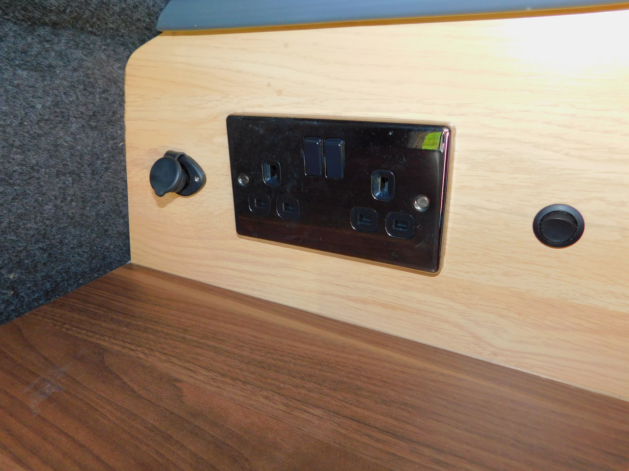 Sussex Campervans Nissan NV200 1.5 Dci Manual Gearbox 2 Berth Pop Top, 4 x Seat Belts. £21,000 - Image 25