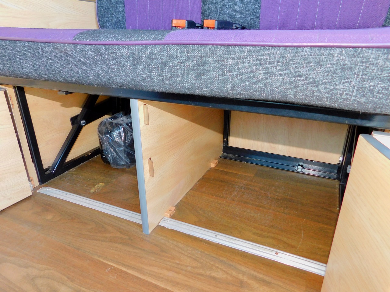 Sussex Campervans Nissan NV200 1.5 Dci Manual Gearbox 2 Berth Pop Top, 4 x Seat Belts. £21,000 - Image 23