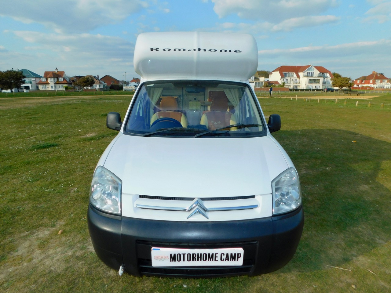 Romahome R20 Outlook EXCLUSIVE Citroen 2.0 Hdi with Pullman Dinette, 4 Travelling SEAT BELTS and TOILET 2006 with 55,288 miles from New.. £24,999 - Image 2
