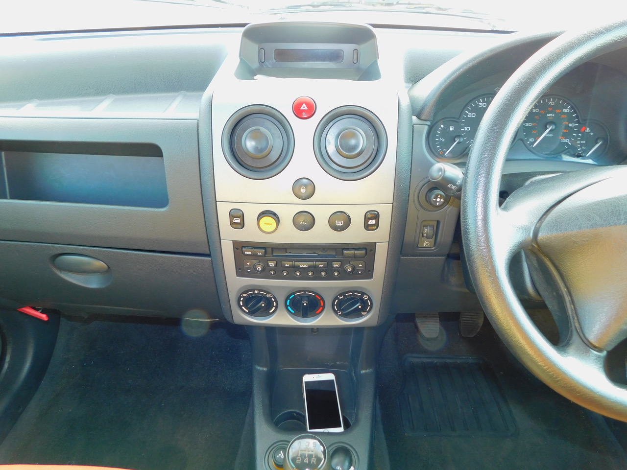 Romahome R20 Outlook EXCLUSIVE Citroen 2.0 Hdi with Pullman Dinette, 4 Travelling SEAT BELTS and TOILET 2006 with 55,288 miles from New.. £24,999 - Image 20