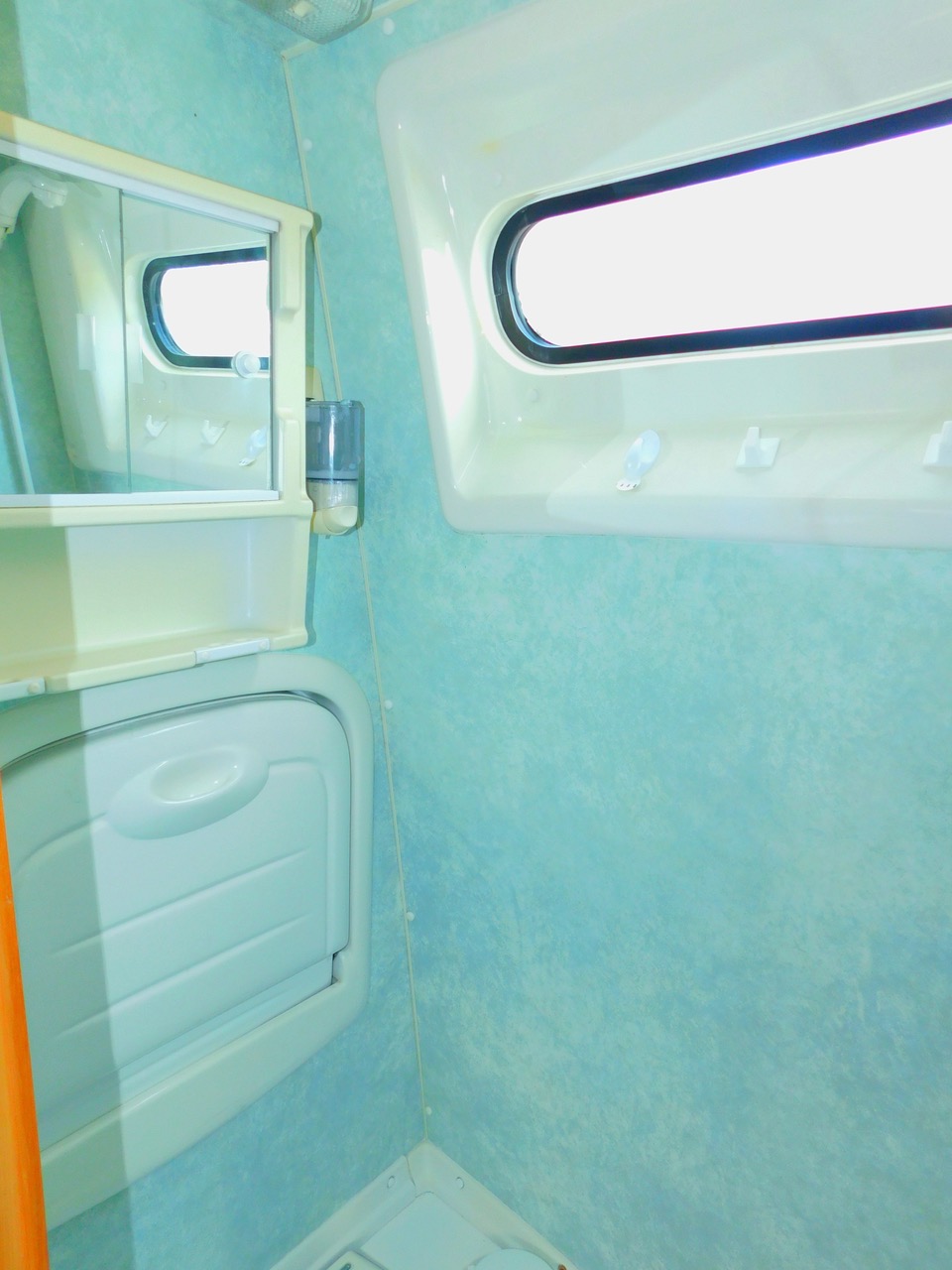 Auto-Sleeper Symbol Peugeot 1.9d Luxury 2 Berth 2002 02 plate With Only 72,500 miles from New. £19,999 - Image 17