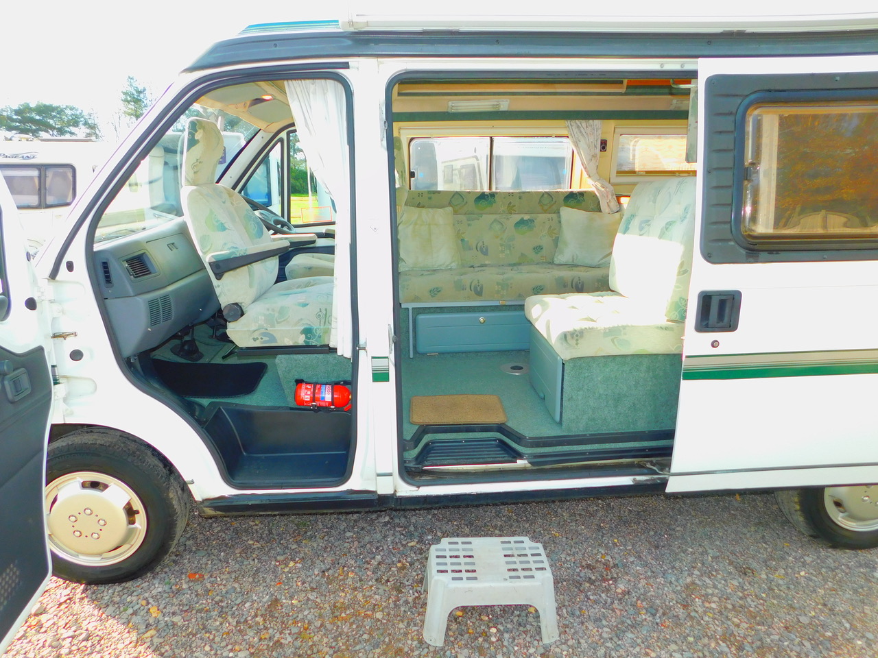 Auto-Sleeper Symbol Peugeot 1.9d Luxury 2 Berth 2002 02 plate With Only 72,500 miles from New. £19,999 - Image 14