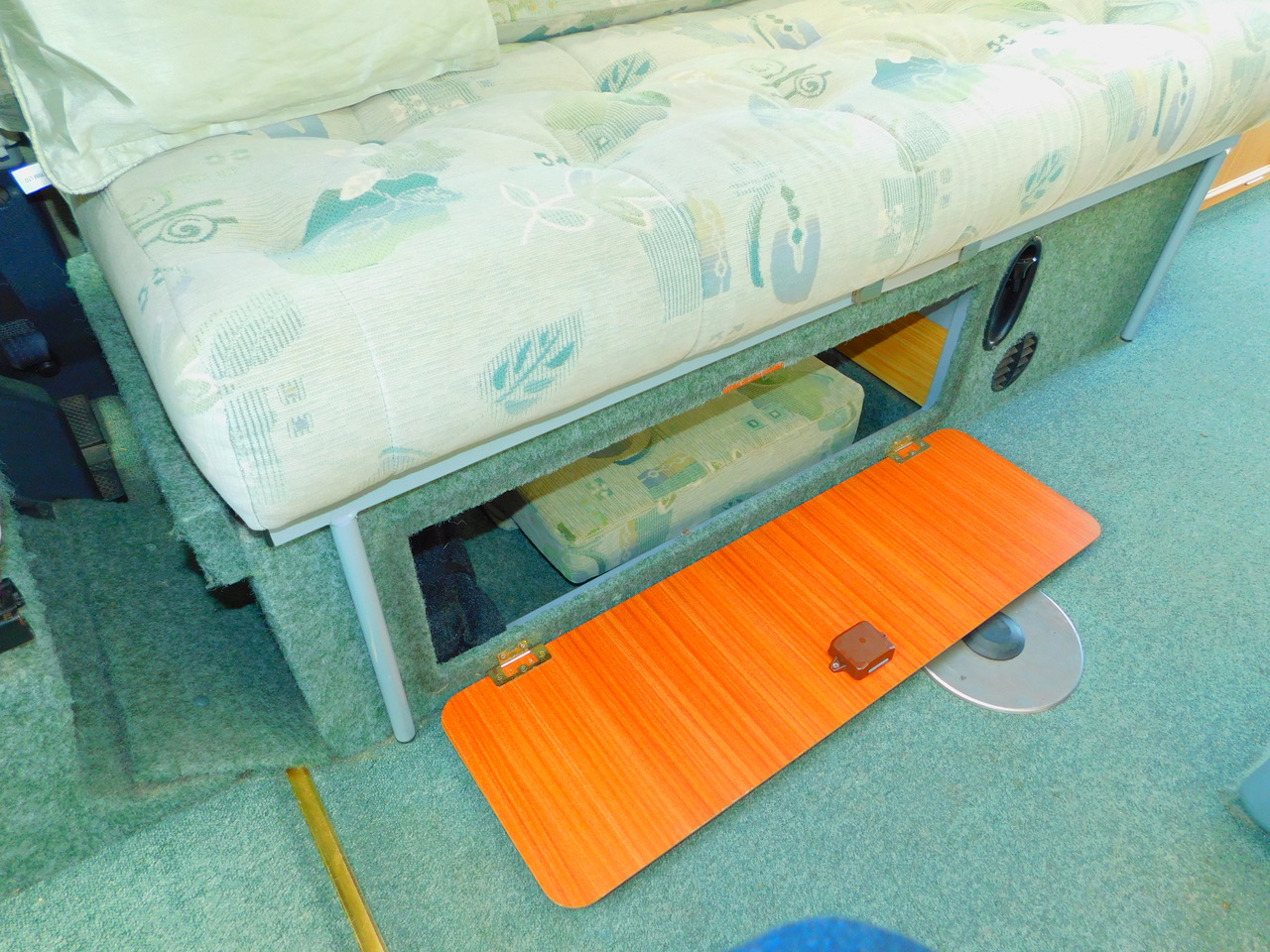 Auto-Sleeper Symbol Peugeot 1.9d Luxury 2 Berth 2002 02 plate With Only 72,500 miles from New. £19,999 - Image 23