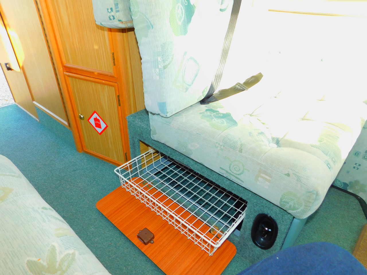 Auto-Sleeper Symbol Peugeot 1.9d Luxury 2 Berth 2002 02 plate With Only 72,500 miles from New. £19,999 - Image 21