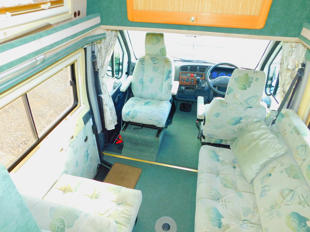 Auto-Sleeper Symbol Peugeot 1.9d Luxury 2 Berth 2002 02 plate With Only 72,500 miles from New. £19,999 - Image 4