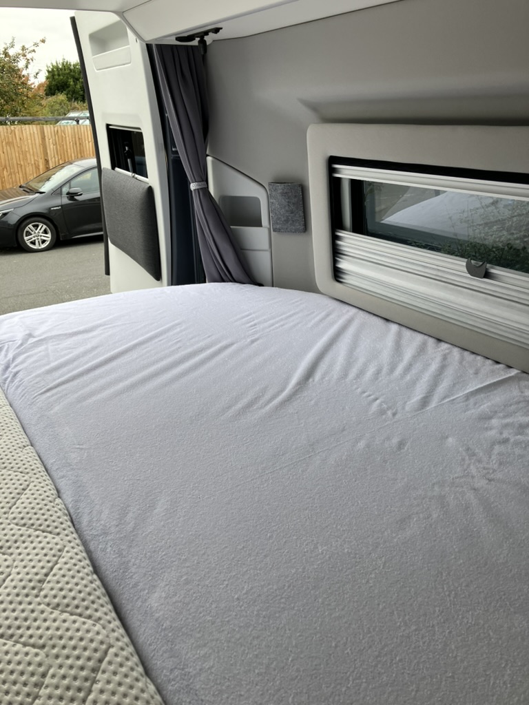 Adria Twin Supreme 640 SLB AUTOMATIC 2024 Luxury 2 Berth motorhome.Fiat extended warranty to 2029 £75,999 - Image 24