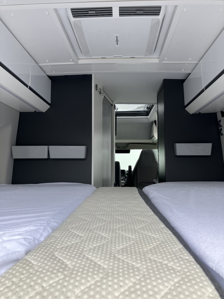 Adria Twin Supreme 640 SLB AUTOMATIC 2024 Luxury 2 Berth motorhome.Fiat extended warranty to 2029 £75,999 - Image 6