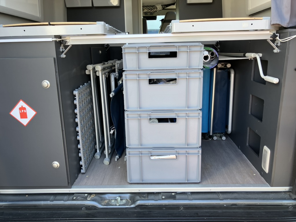 Adria Twin Supreme 640 SLB AUTOMATIC 2024 Luxury 2 Berth motorhome.Fiat extended warranty to 2029 £75,999 - Image 47