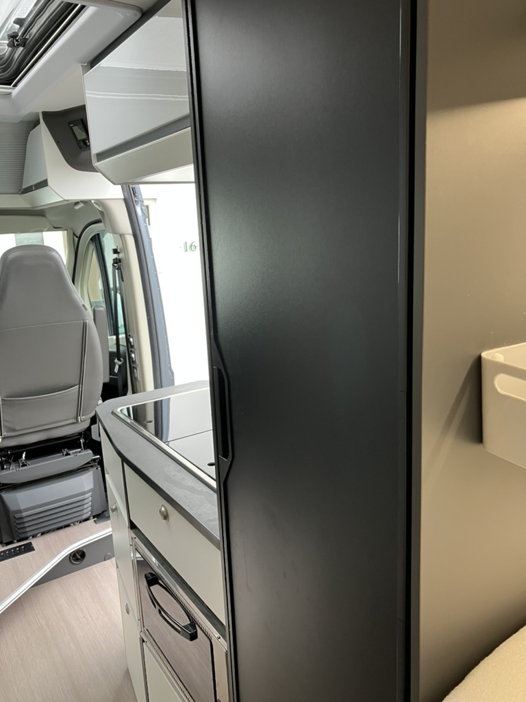 Adria Twin Supreme 640 SLB AUTOMATIC 2024 Luxury 2 Berth motorhome.Fiat extended warranty to 2029 £75,999 - Image 9