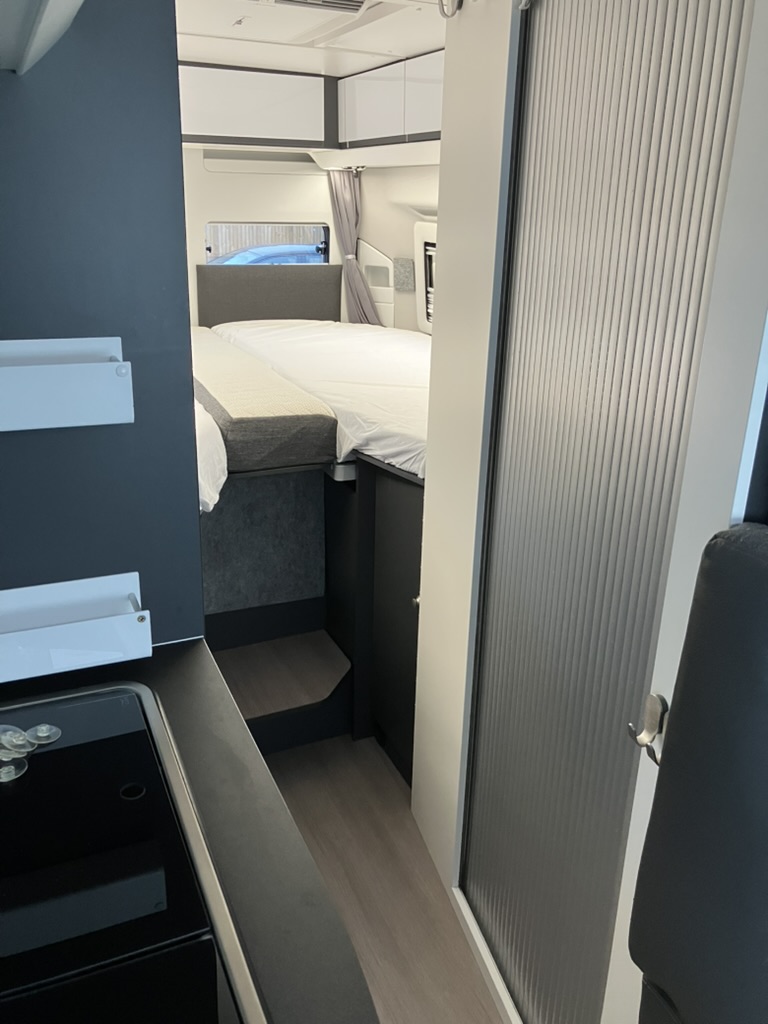 Adria Twin Supreme 640 SLB AUTOMATIC 2024 Luxury 2 Berth motorhome.Fiat extended warranty to 2029 £75,999 - Image 8