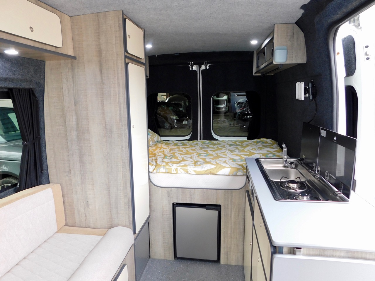 Peugeot 2.2 Hdi Bodans 2 Berth Camper Van. 2014 with Only 38,000 miles. Only 5.4M in Length. Easy to Drive, Park and Manoeuvre in the smallest of parking spaces. Fixed Double Bed. £32,999 - Image 15