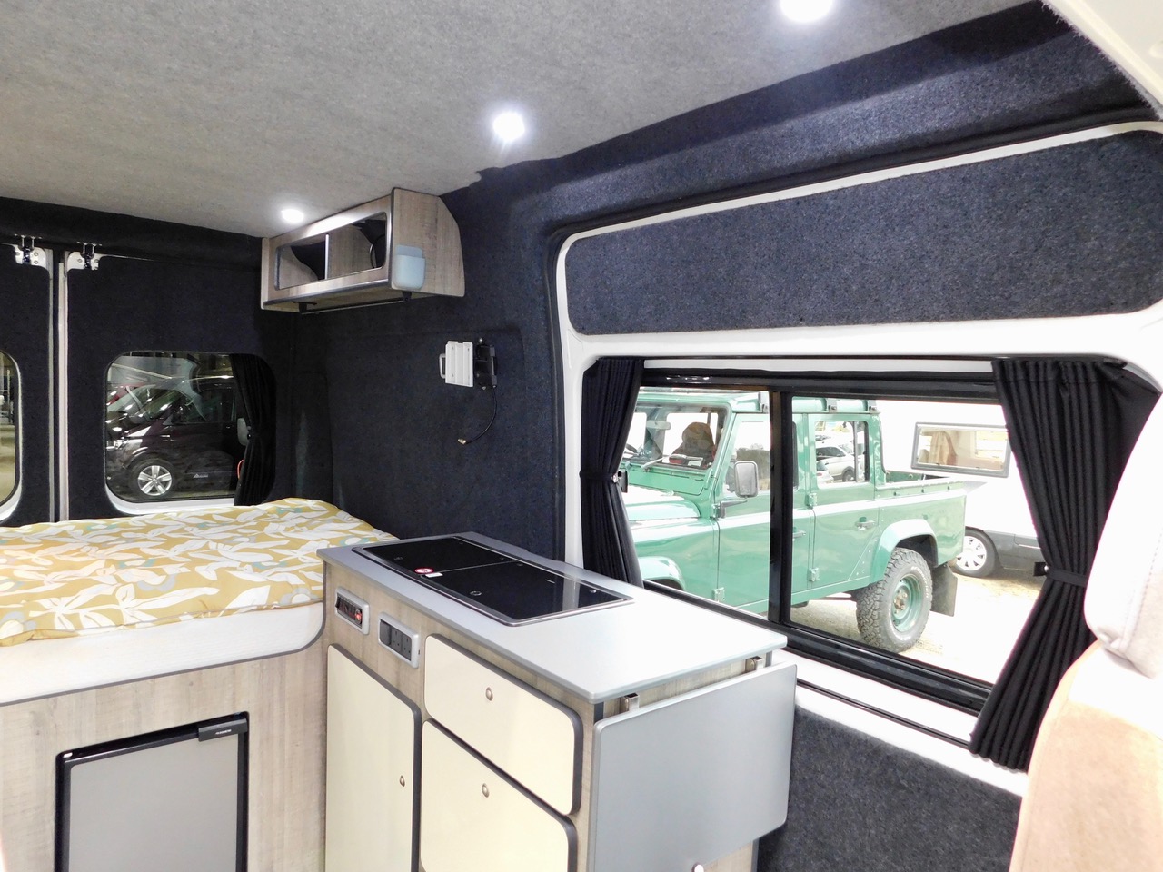 Peugeot 2.2 Hdi Bodans 2 Berth Camper Van. 2014 with Only 38,000 miles. Only 5.4M in Length. Easy to Drive, Park and Manoeuvre in the smallest of parking spaces. Fixed Double Bed. £32,999 - Image 4