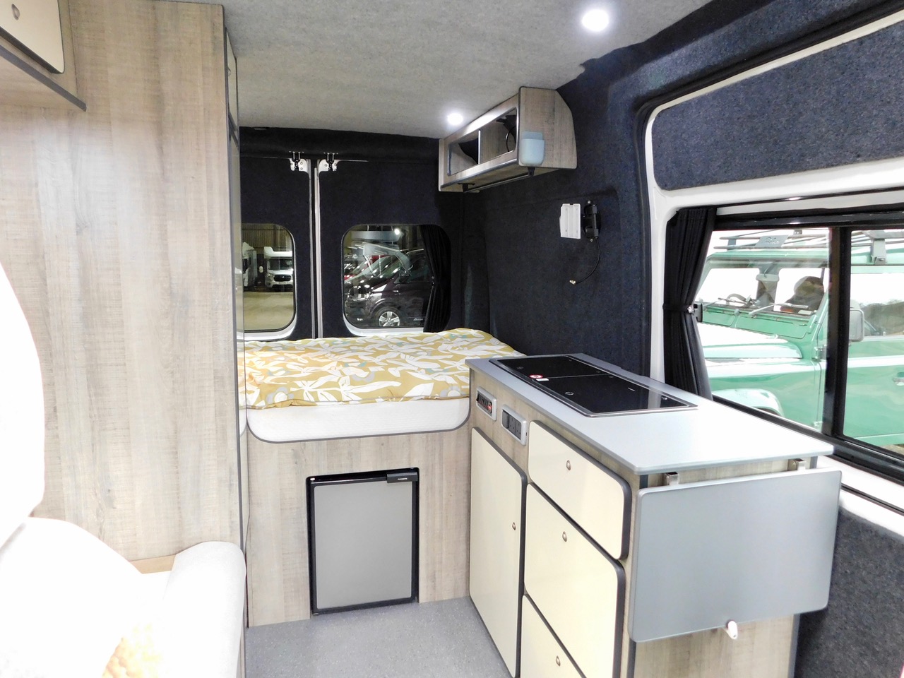 Peugeot 2.2 Hdi Bodans 2 Berth Camper Van. 2014 with Only 38,000 miles. Only 5.4M in Length. Easy to Drive, Park and Manoeuvre in the smallest of parking spaces. Fixed Double Bed. £32,999 - Image 3