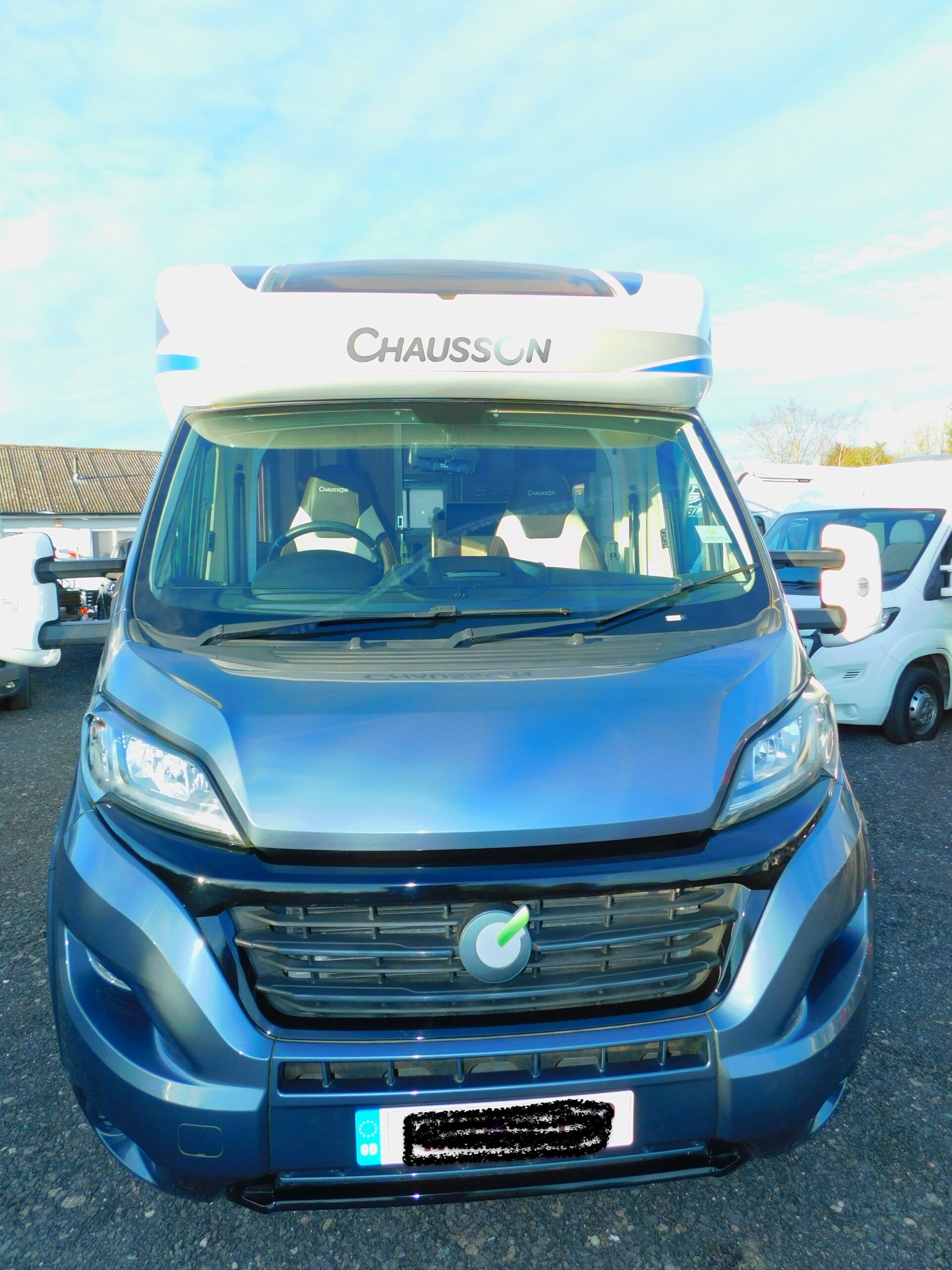 Chausson Welcome 510 4 Berth Motorhome with 4 x Seat Belts and Drop down Electric Bed. £43,999 - Image 21