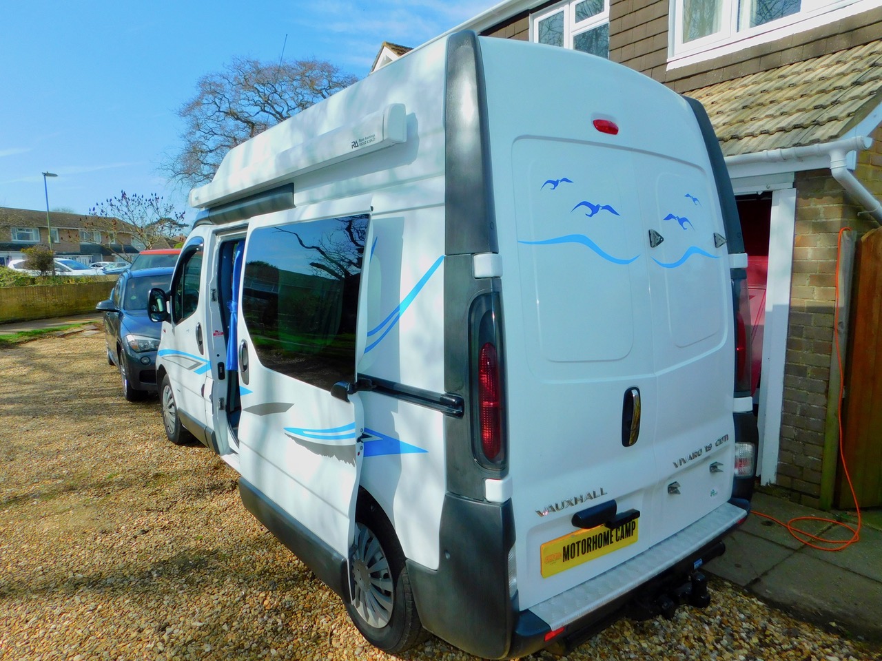 Vauxhall Vivaro 1.9 CDTI High Top Camper Van with 2 to 3 Berth. £15,999 - Image 18