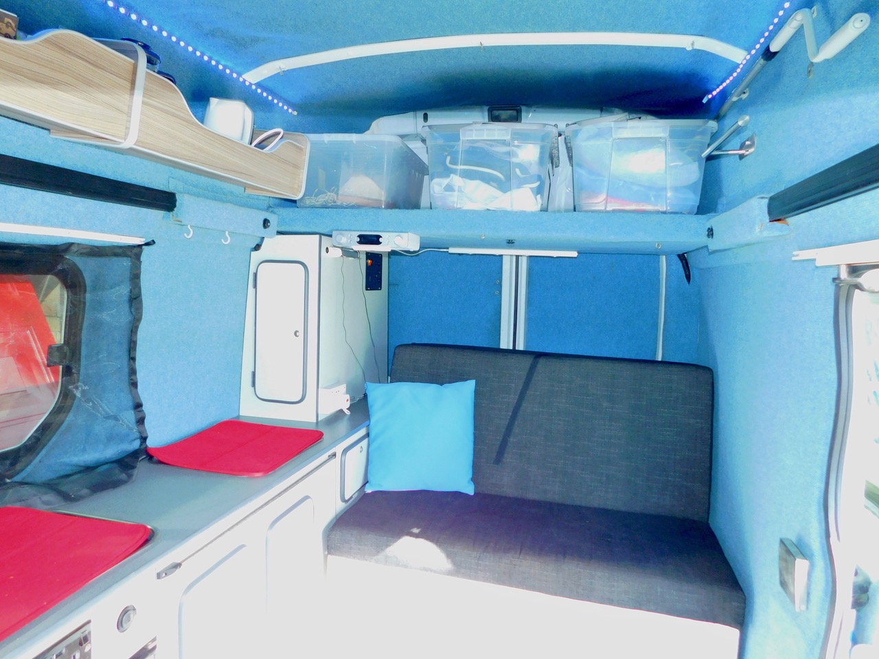 Vauxhall Vivaro 1.9 CDTI High Top Camper Van with 2 to 3 Berth. £15,999 - Image 10