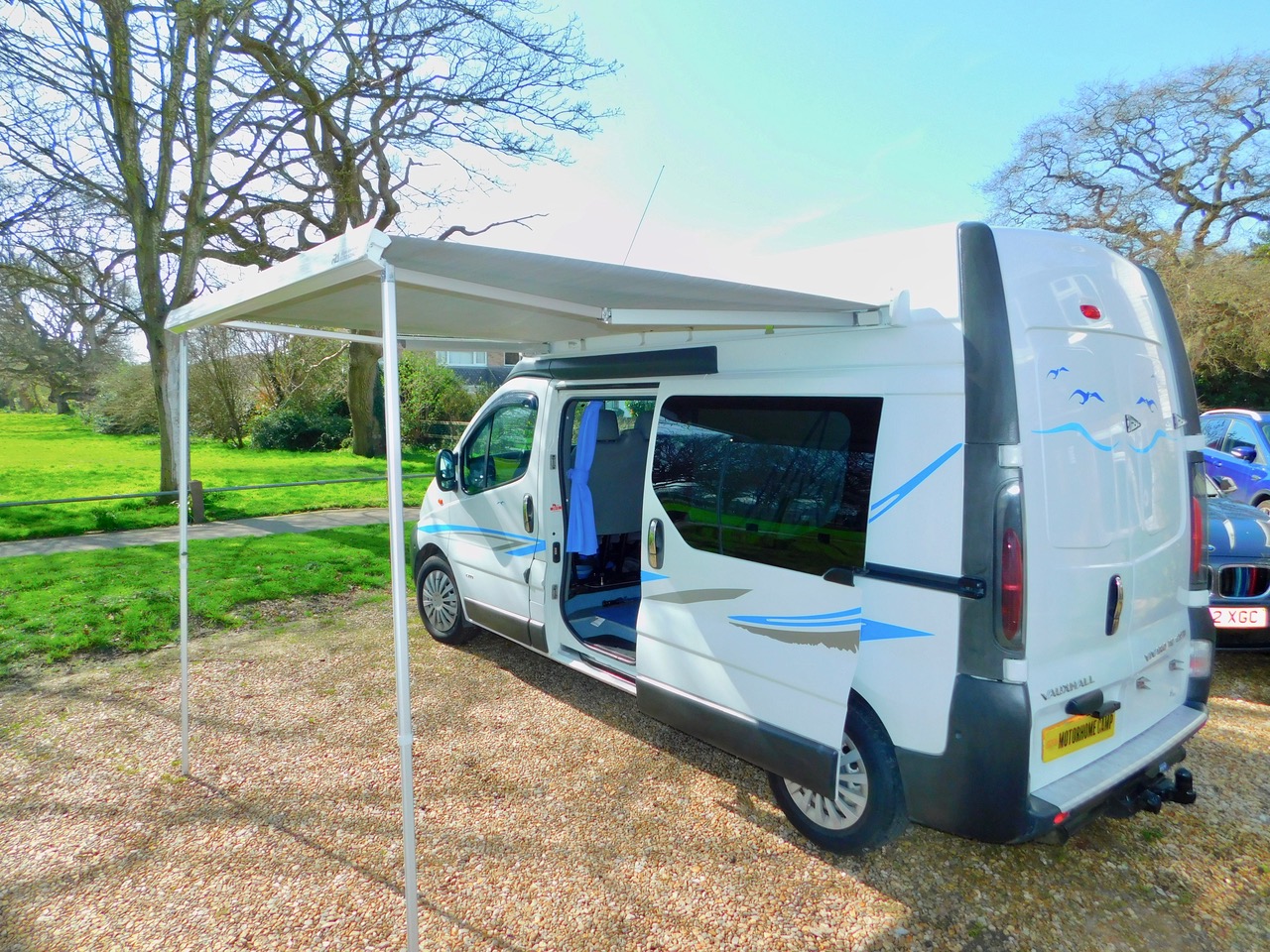 Vauxhall Vivaro 1.9 CDTI High Top Camper Van with 2 to 3 Berth. £15,999 - Image 3