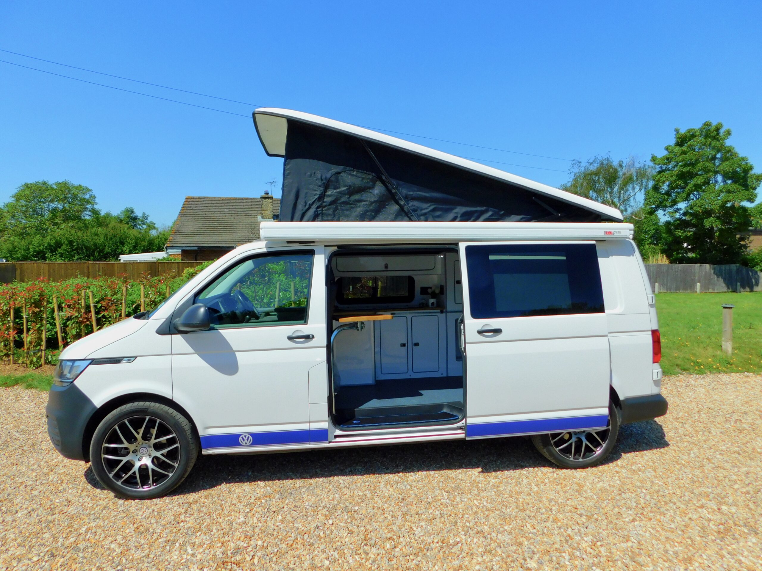 VW T6.1 LWB Pop Top November 2022 72 plate 4 BERTH with 5 SEAT BELTS and Only 35,520 miles from New. Beautiful Condition Throughout. £46,999 - Image 14