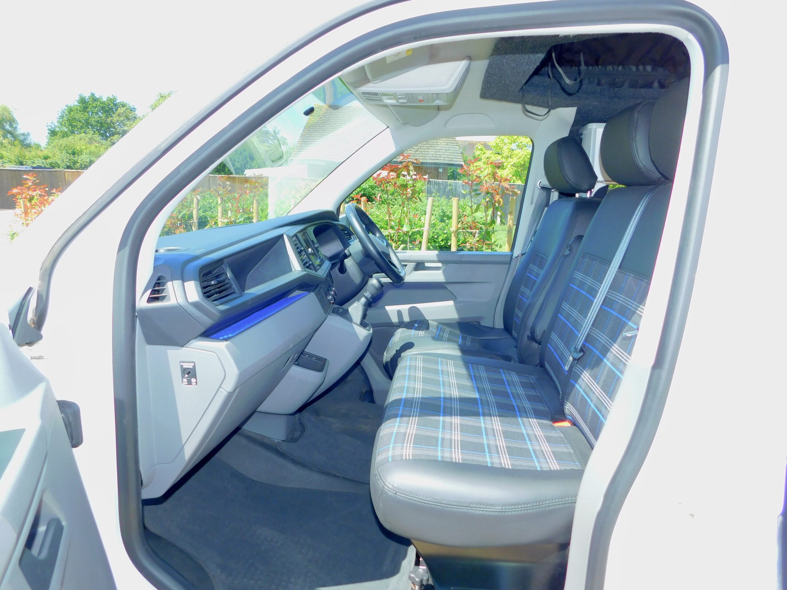 VW T6.1 LWB Pop Top November 2022 72 plate 4 BERTH with 5 SEAT BELTS and Only 35,520 miles from New. Beautiful Condition Throughout. £46,999 - Image 18